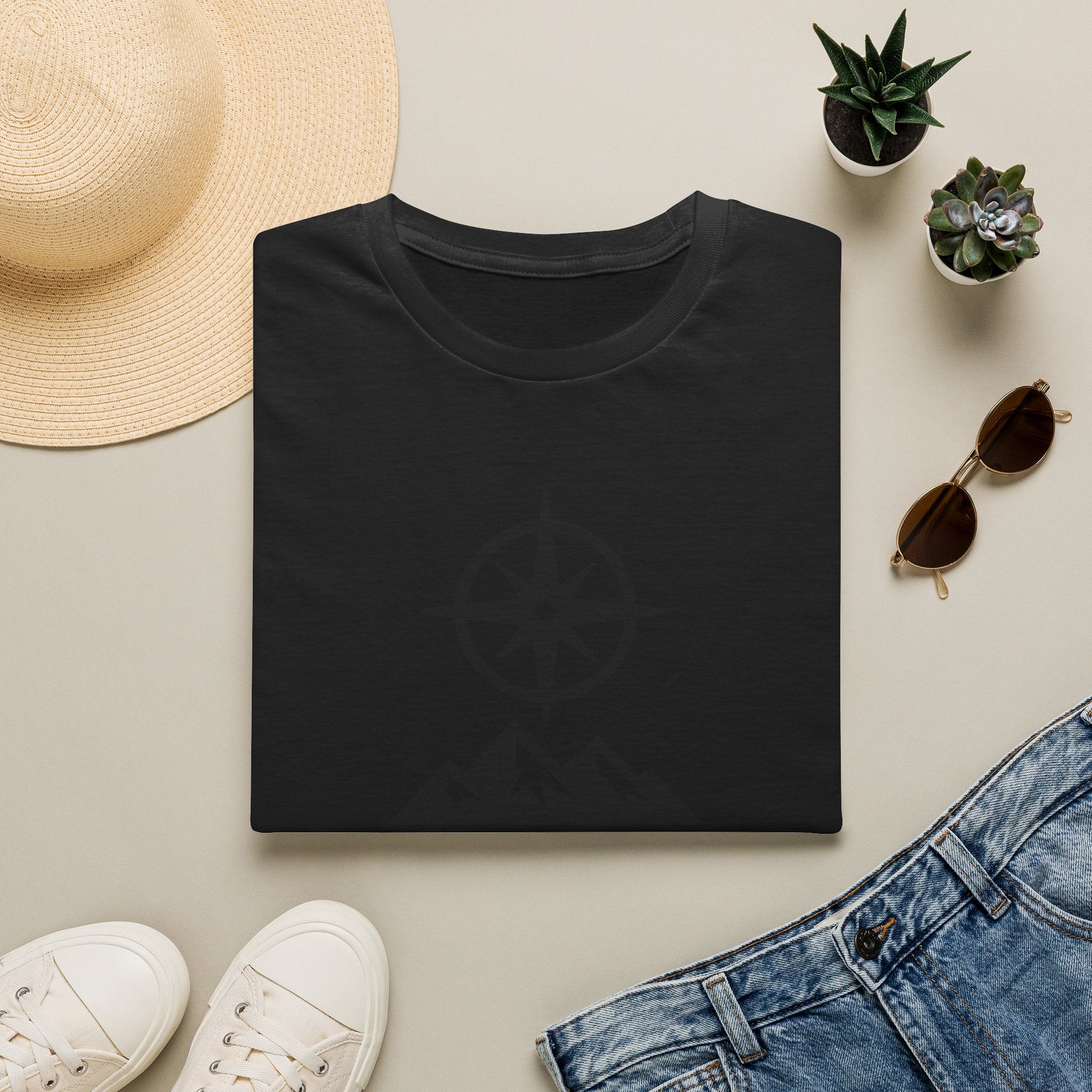 Nighttime silhouette scene T-Shirt